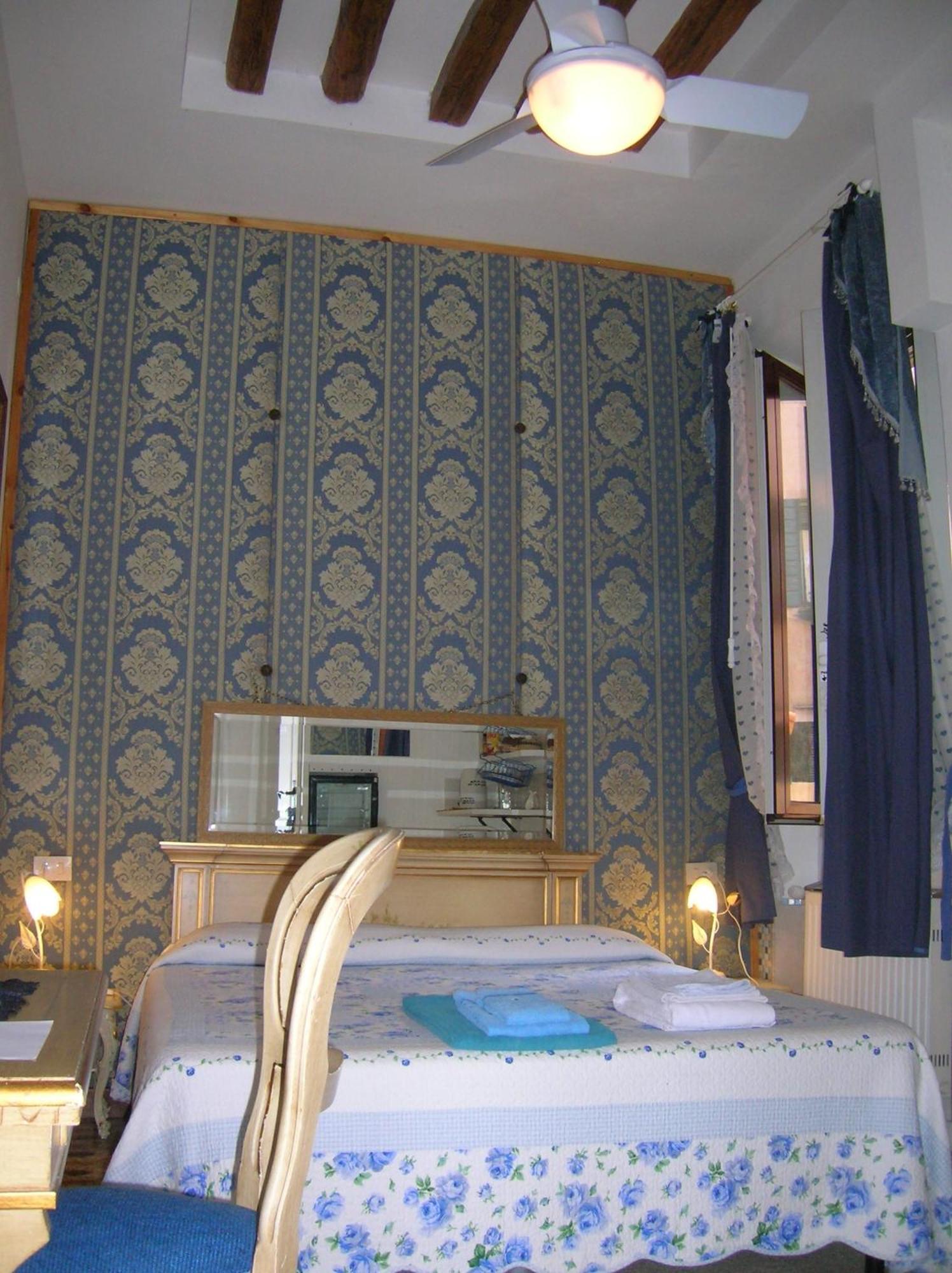 Bed and Breakfast Biennale Венеция Экстерьер фото